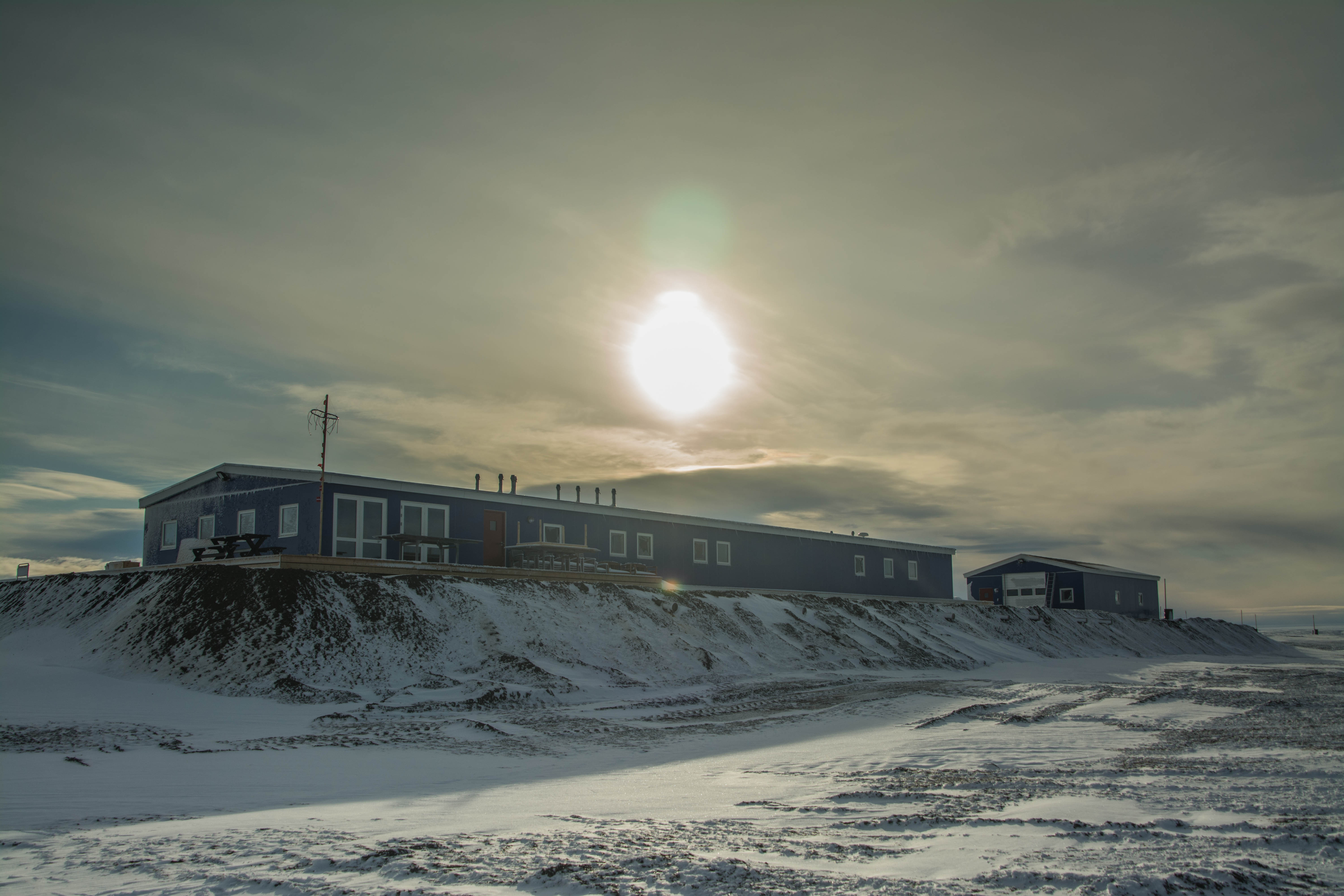 Villum Research Station i Nordgrønland er med i kataloget. Stationen indvies af dronning Margrethe den 8. juli. Foto: Stephan Bernberg